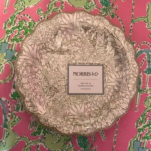 Morris & Co. Floral scalloped edge Paper Plates - snakeshead